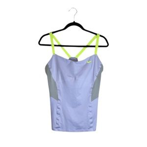 Nike Athletic Tank Top Built in Bra Women’s Size Large Work Out Gear Gym Wear
